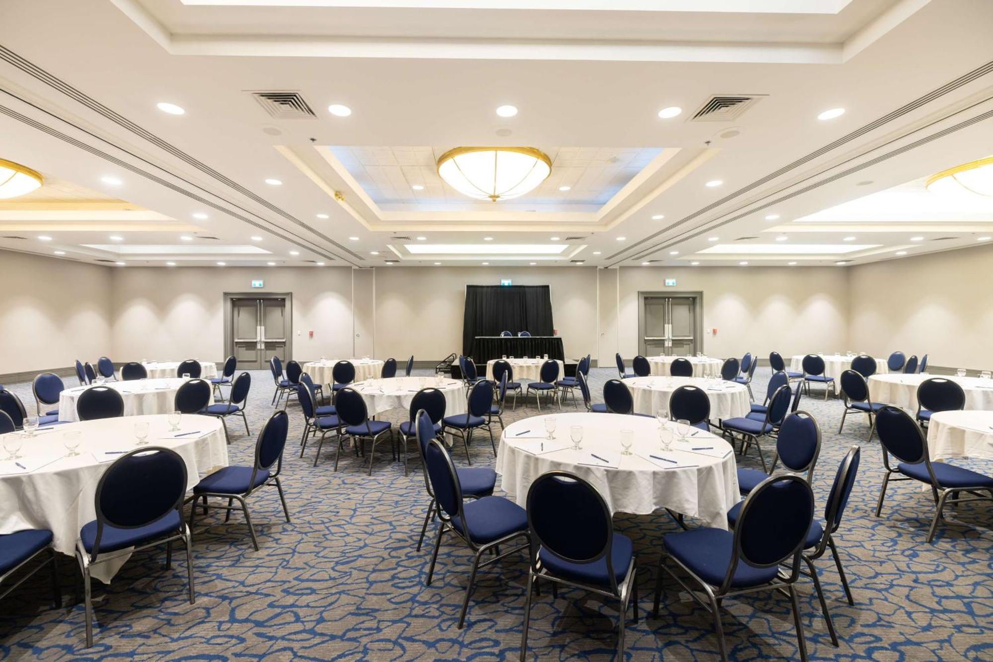 Doubletree By Hilton Calgary North Hotel Kültér fotó